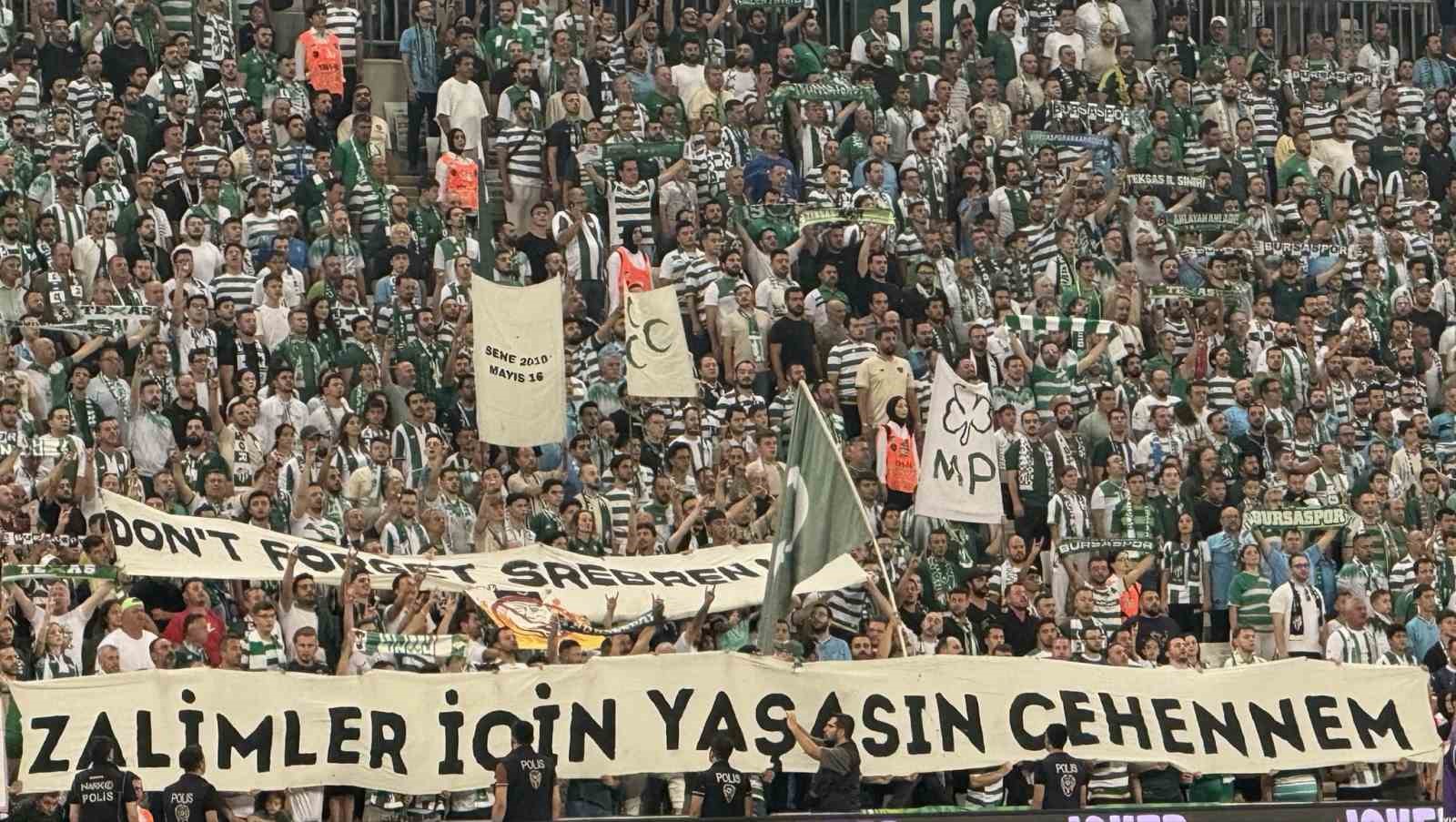 bursaspor-taraftarindan-kizilyildiz-a-mesaj