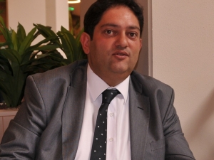 Etb Yönetim Kurulu Başkanı Oral: “15 Temmuz’ Da ‘Ben Öleyim, Ülkem Yaşasın Diyen Şehitlerin Sayesinde Yeniden Dirilen Bir Ulusun Hikayesi’ Var”