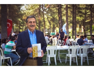 Gençlik Çalışmaları Rehberi Tamamlandı