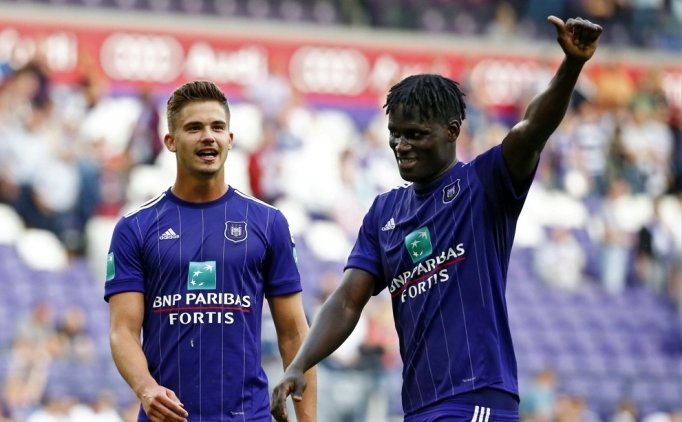 Fatih Terim'e Önerilen Stoper; Mbodji