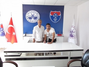 Elaziz Belediyespor’da, Abdullah Sözleşmesini Uzattı