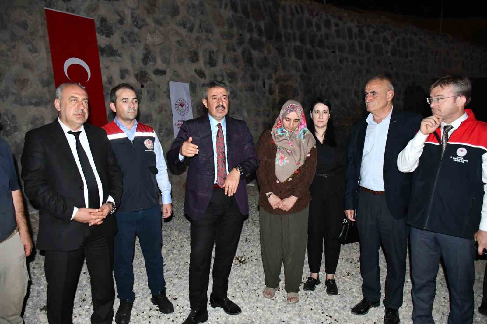 cizre-de-kadin-ciftciye-100-adet-kucukbas-hayvan-destegi
