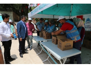 Eyyübiye Belediyesi Vatandaşlara Çeşitli İkramlarda Bulundu