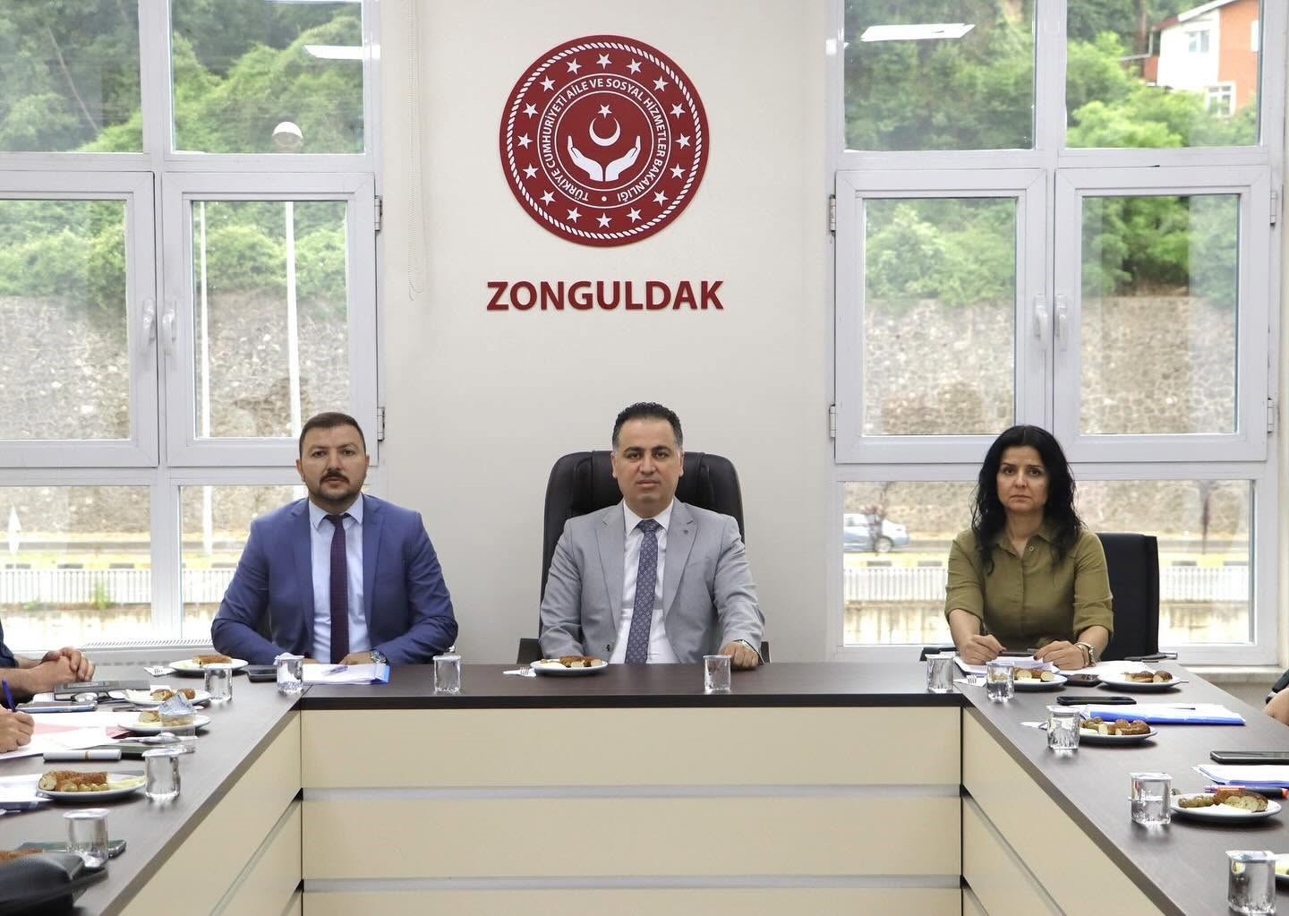 zonguldak-ta-huzurevleri-icin-degerlendirme-toplantisi-yapildi