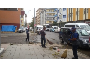 Kars’ta Cadde Ve Sokaklar Temizleniyor