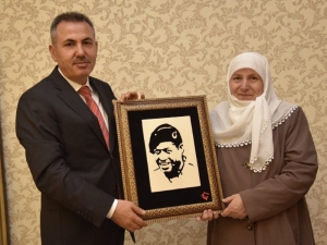 Vali Elban Şehit Ve Gazi Aileleri İle Yemekte Bir Araya Geldi