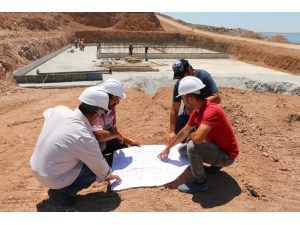 Hilvan İçme Suyu Arıtma Tesisi Çalışmaları Sürüyor