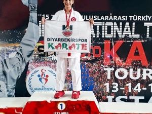 Diyarbakırlı Karateci Sena’dan Büyük Başarı