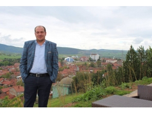 İlçe Başkanı Üstün İstifa Etti