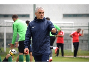 Rıza Çalımbay: "Amacımız Konyaspor’u Çok Çok İyi Yerlere Getirmek"