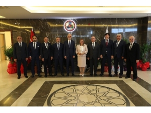 Ticaret Bakanı Pekcan, İto Heyetini Kabul Etti