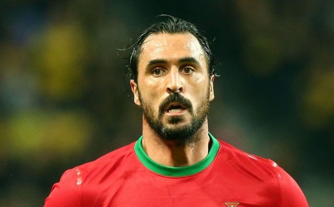 Hugo Almeida, Portekiz 2. Ligi'ne Transfer Oldu!