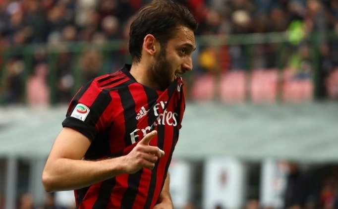 Çalhanoğlu'na 'galatasaray'a Gel' Çağrısı