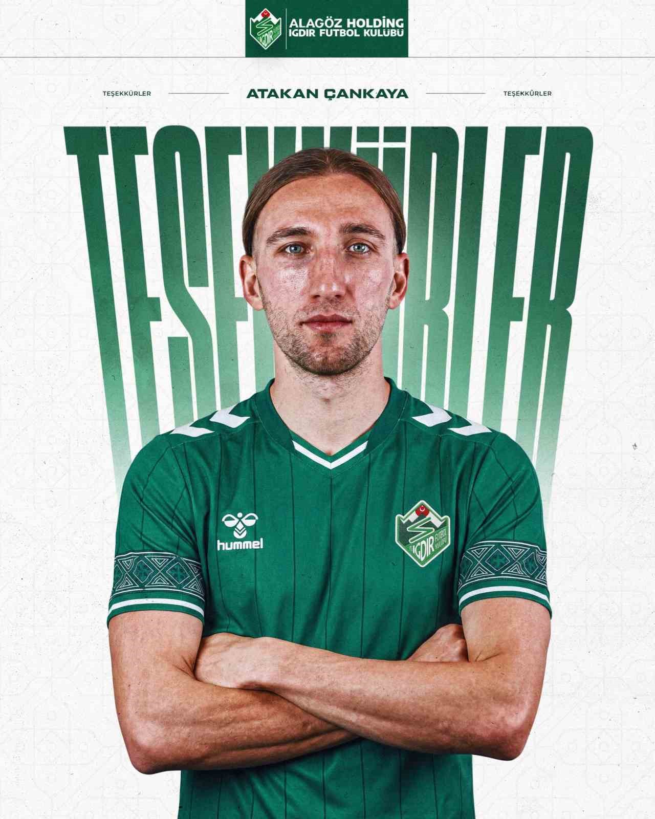 igdir-fk-da-iki-ayrilik-birden