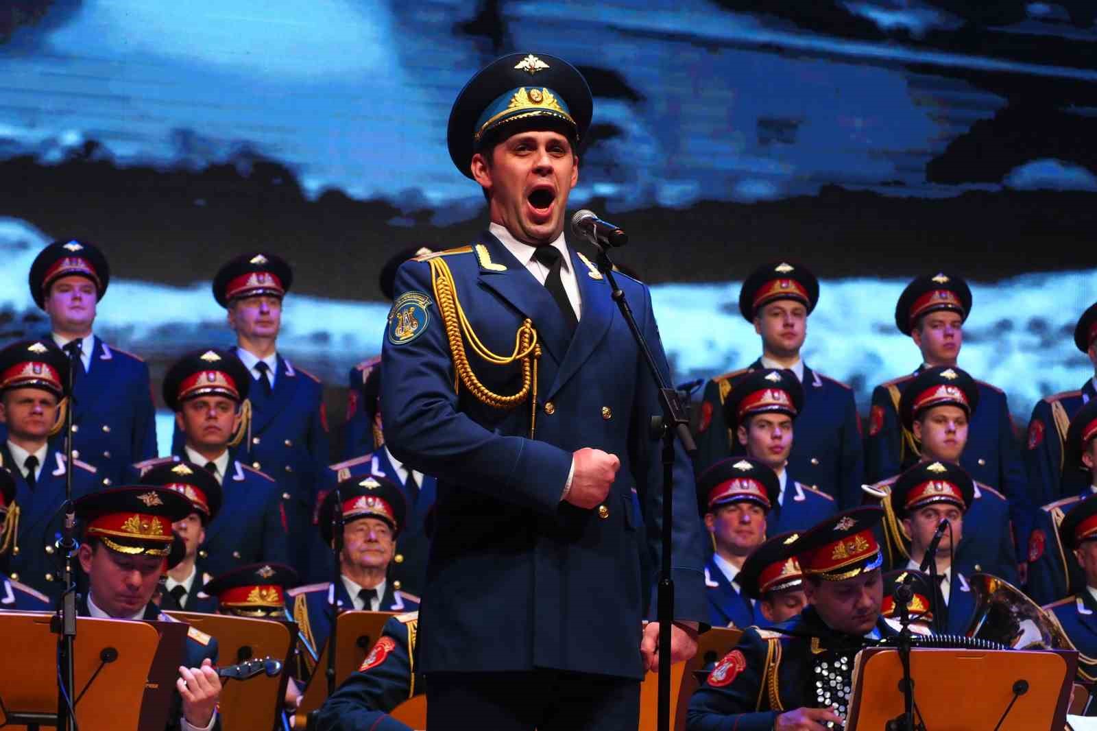 kizilordu-korosu-ile-hayko-cepkin-ayni-sahnede-bulusacak