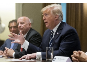 Trump: “Rusya’nın Başkanlık Seçimlerine Müdahale Ettiğini Kabul Ediyorum”