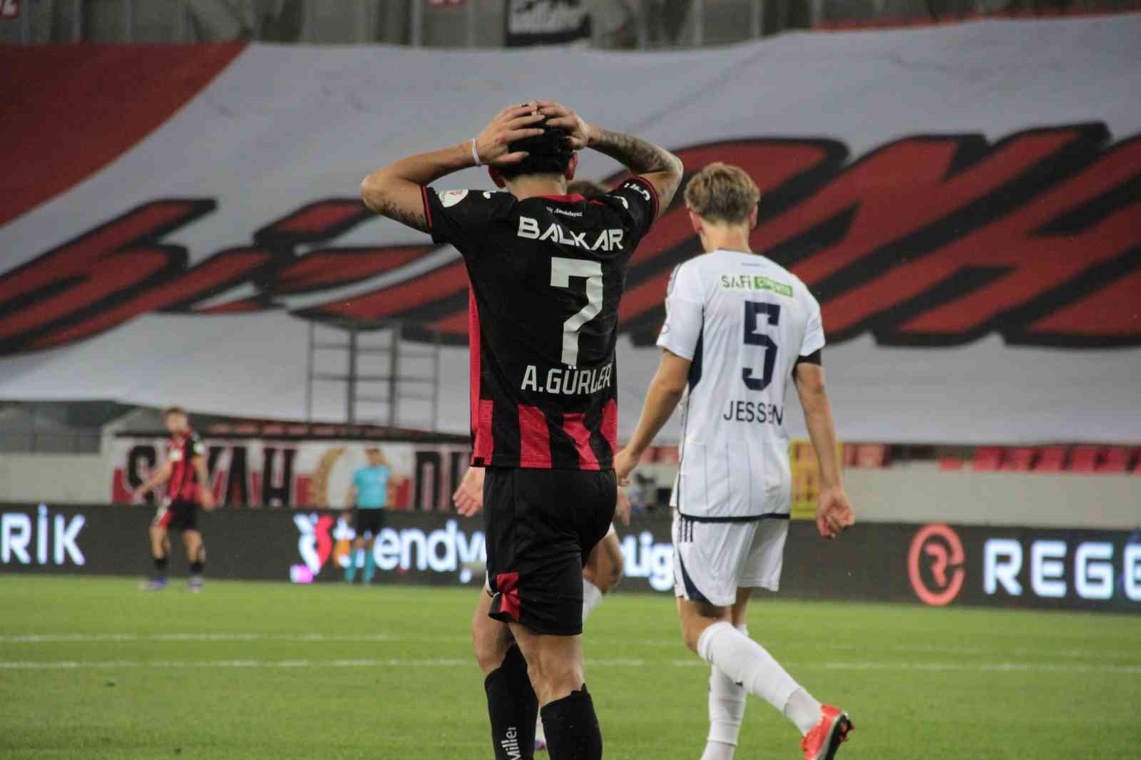 corum-fk-trendyol-super-lig-deki-ilk-ic-saha-macinda-maglup-oldu