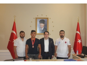 Darendeli Güreşçilerin Başarısı