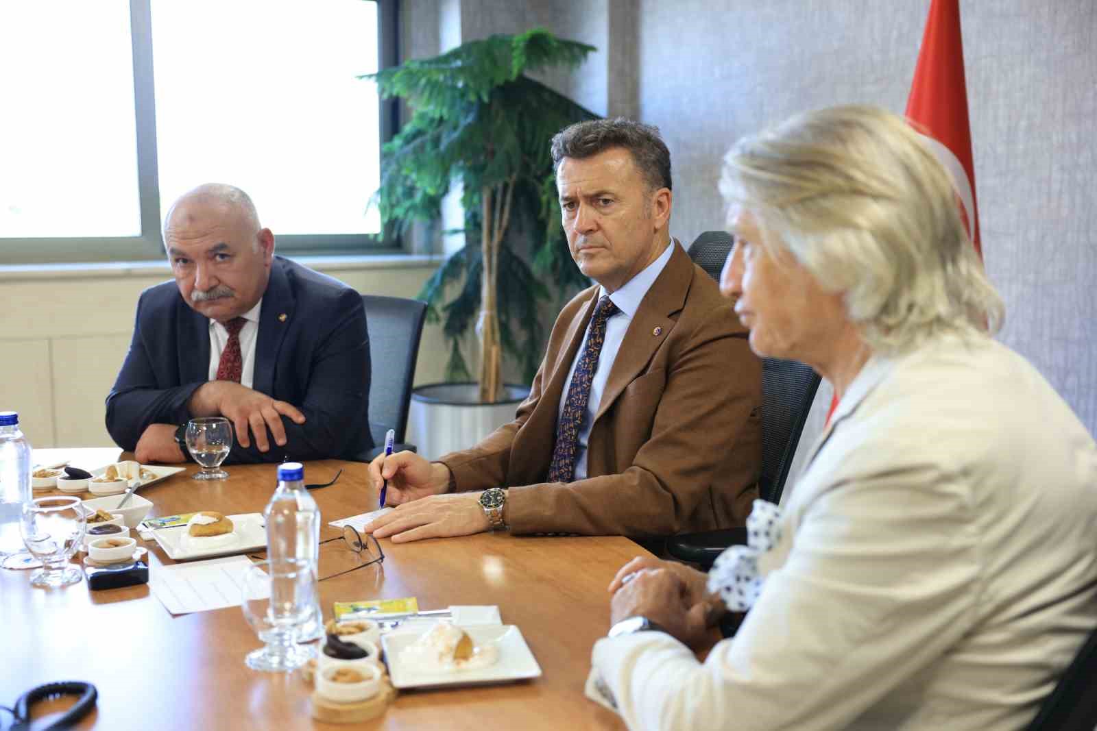 halep-ten-mersinli-sanayicilere-yatirim-daveti