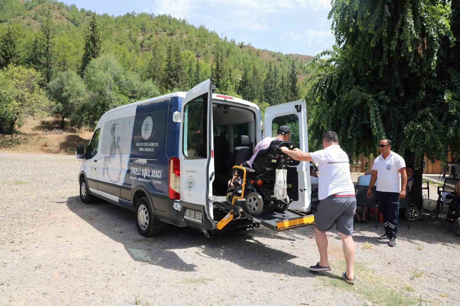 mugla-da-23-plaj-engelli-bireylerin-hizmetinde