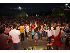 Darıca’da Samsunlular Sahne Aldı