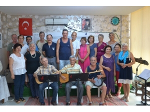 Ayvalık’ta Thm Korosu Konsere Hazırlanıyor