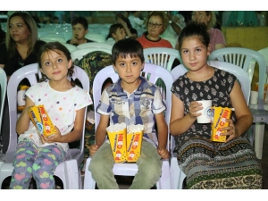 Gündoğdu’da Sokak Sineması Keyfi