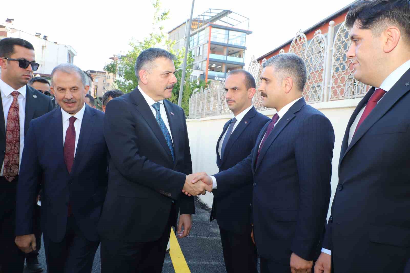 icisleri-bakani-ciftci-hakkari-de