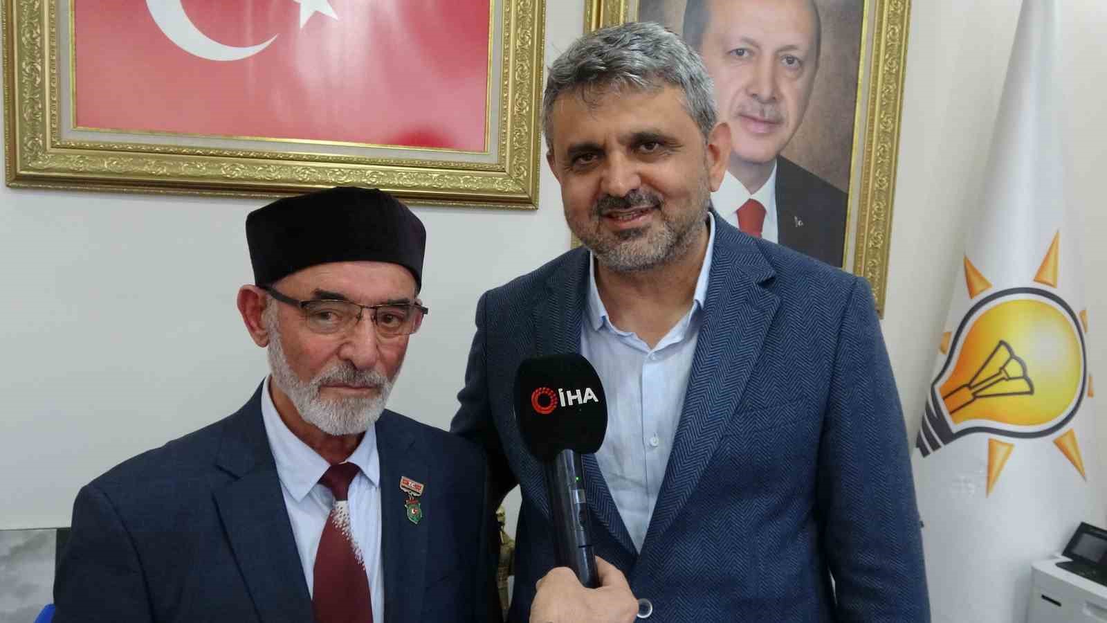 sehit-babasinin-cumhurbaskani-erdogan-a-siir-okuma-hayali-gercek-oldu