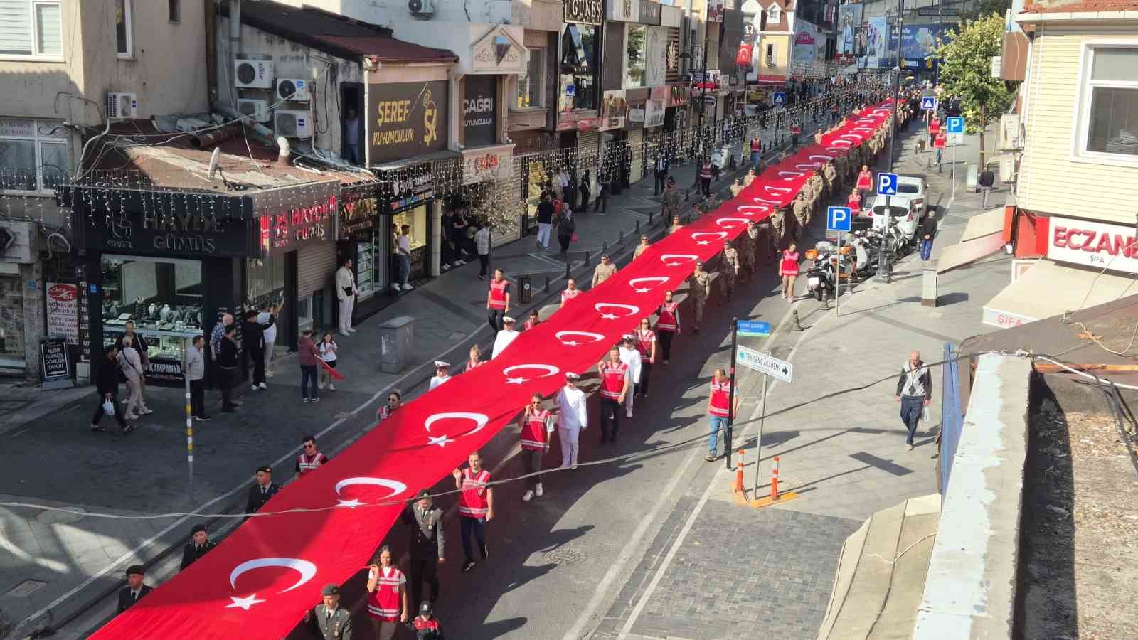 tekirdag-da-gaziler-gunu-nde-anlamli-yuruyus