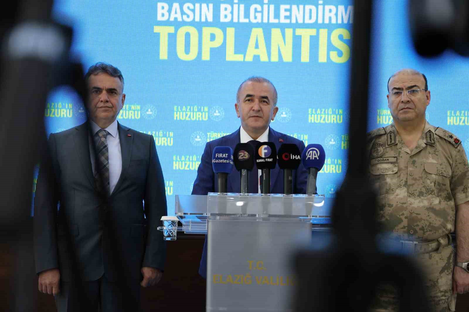 vali-hatipoglu-ndan-elazig-daki-salgin-iddialarina-iliskin-aciklama-vakalarda-azalma-var-icme-sularinda-sorun-yok