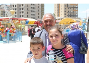 Niğde’de Çocukların Lunapark Keyfi