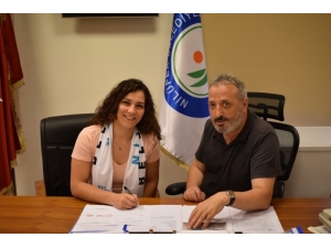 Sarıoğlu Nilüfer Belediyespor’da