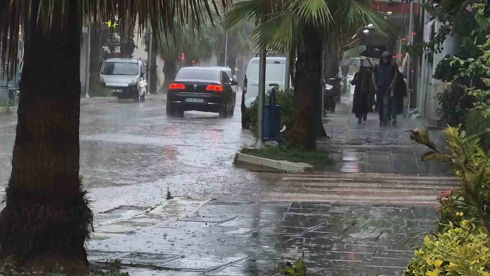 bartin-da-saganak-hayati-olumsuz-etkiledi
