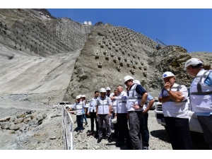 Yusufeli Barajı 275 Metre Gövde Yüksekliği İle Eyfel Kulesi’nden 25 Metre Kısa Olacak