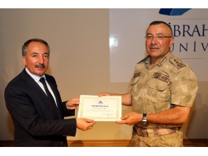 Aiçü’de “Ağrı İlinde Düzensiz Göç Olgusu” Konulu Panel Düzenlendi