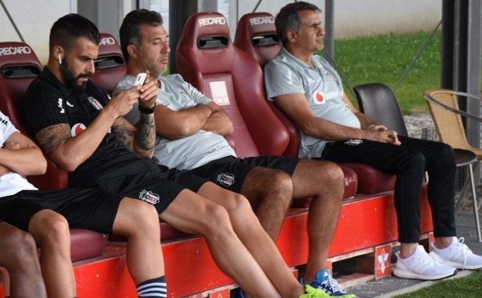 Beşiktaş'ta Herkese Tebrik, Negredo'ya Yok!