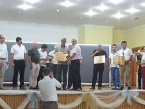 Havran’da Beyaz Bayraksız Okul Kalmayacak