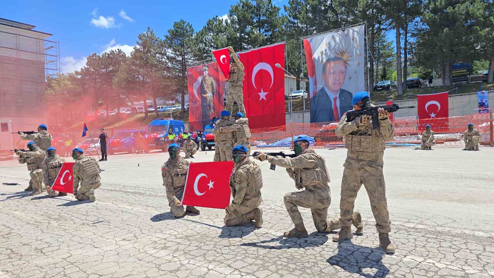 yozgat-ta-jandarma-teskilatinin-187-kurulus-yil-donumu-coskuyla-kutlandi