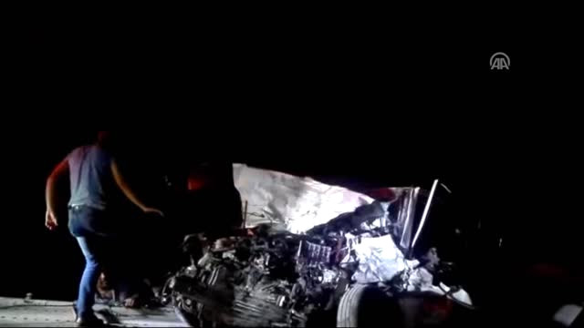 Şanlıurfa'da Feci Kaza! İki Otomobil Birbirine Girdi: 2 Ölü, 2 Yaralı