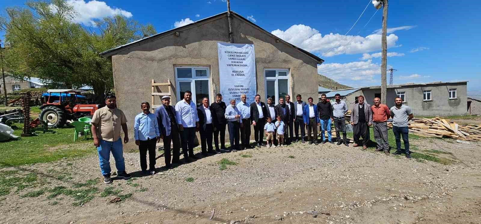 aydinlar-da-taziye-evi-ve-caminin-temeli-dualarla-atildi