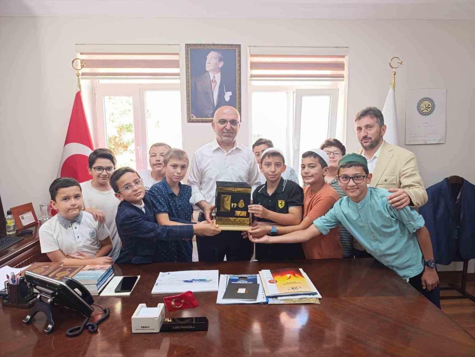 muftu-imamoglu-kur-an-egitimi-cocuklarin-ve-genclerin-ahlaki-gelisiminde-onemli-rol-oynuyor