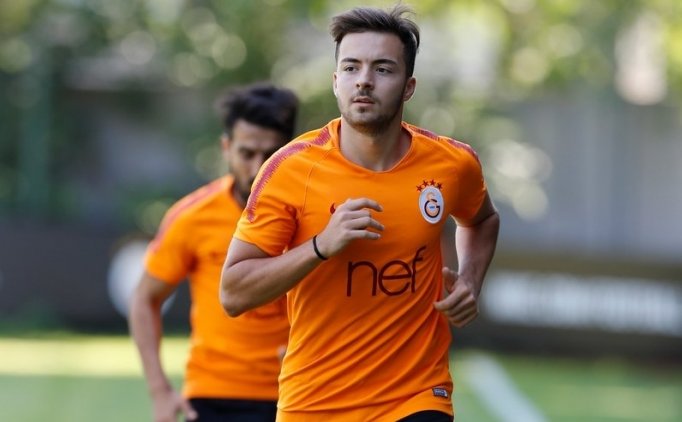 Galatasaray'ın Genç Yıldızına Teklif Yağıyor!