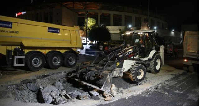 Beşiktaş'ta Yolda Çöken Alan Onarıldı, Yol Trafiğe Açıldı