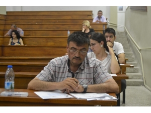 Aöf’de 3 Ders Sınavları Yapıldı