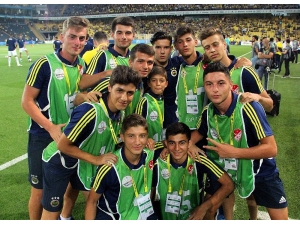 Ferdi Kadıoğlu’na İlgi