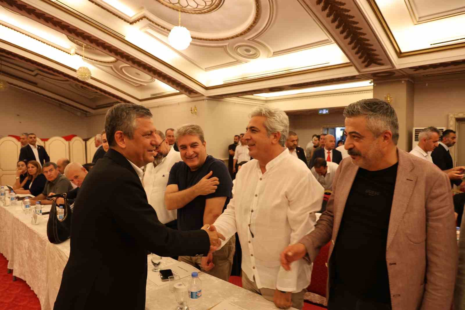 chp-grup-baskani-ozel-ulkemiz-demokrasimiz-partimiz-tarihin-belki-de-en-zor-gunlerinden-geciyor