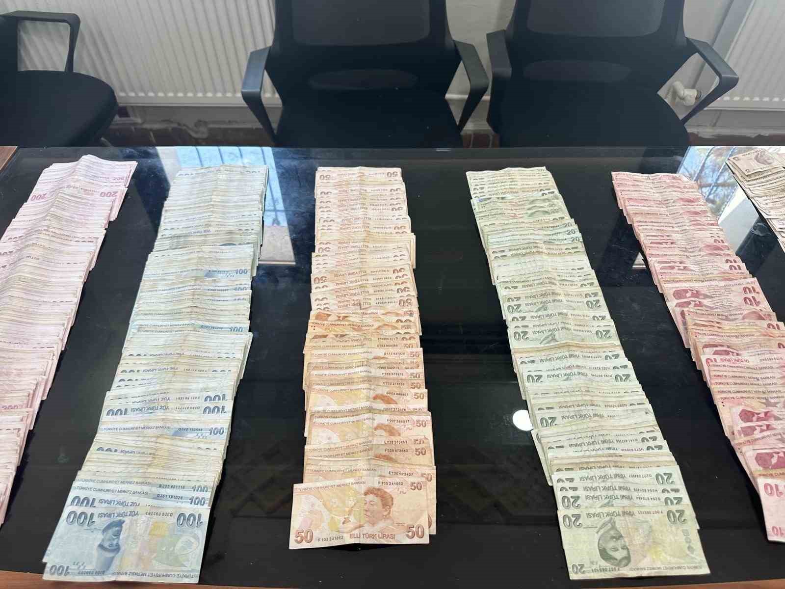 dilencinin-uzerinden-60-bin-lira-cikti