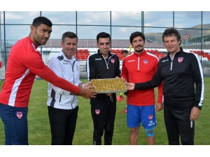 Altınordu, Pilot Takımı İle Bir Araya Geldi