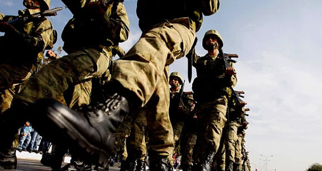 Uzun Dönem Askerlerin 'bedelli' Videosuna Soruşturma